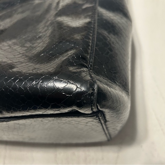 Guess Black Bag - Picture 5 of 16